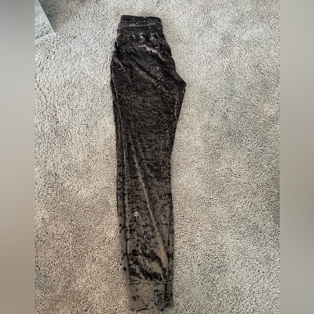 lululemon velour align joggers